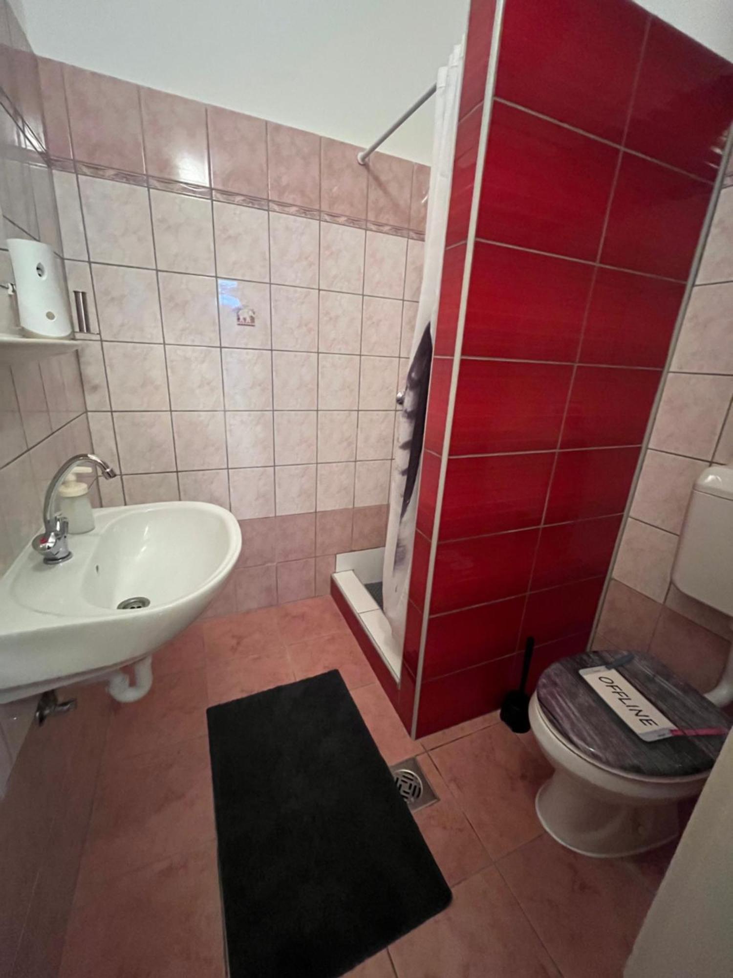 Koelcsey 21 Vendeghaz Hotel ไฮจ์ดุสโซบอสโล ภายนอก รูปภาพ